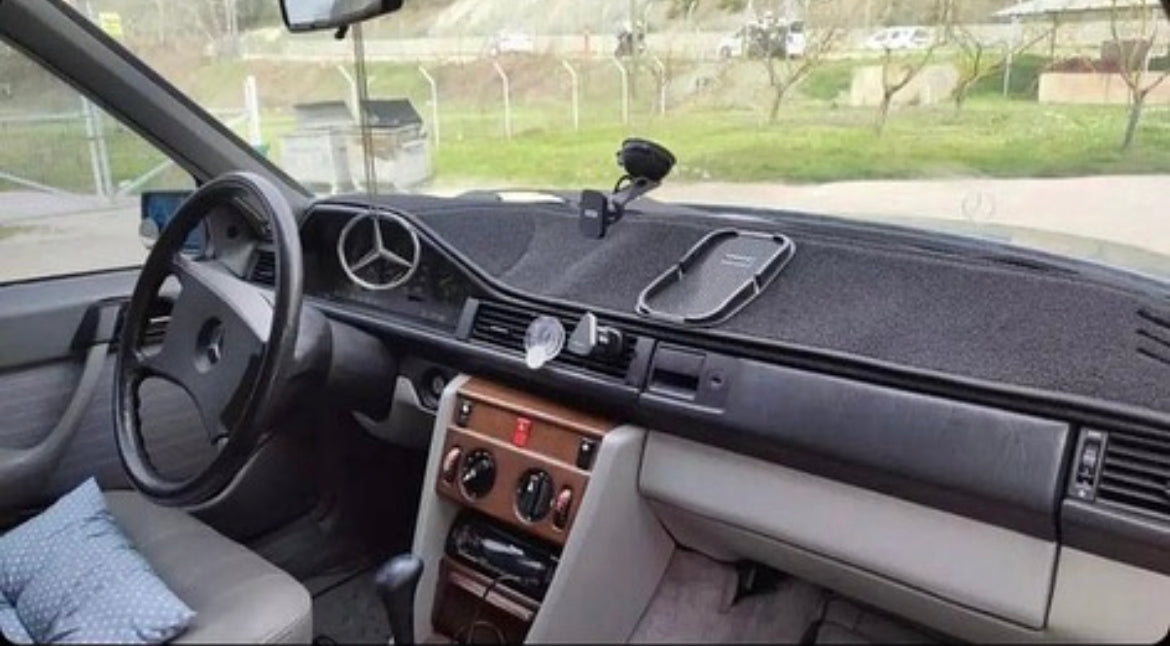 Mercedes W124 Dashboard Cover